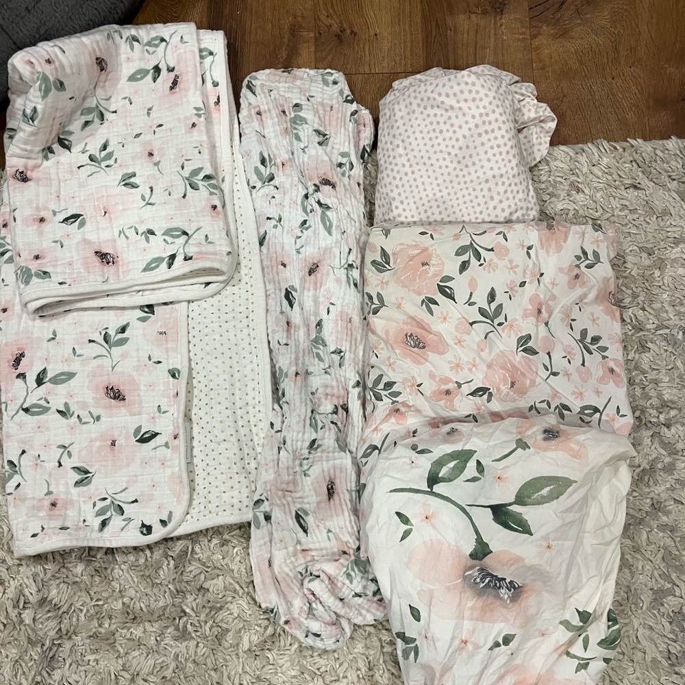 Pottery Barn Girls Floral Crib Bedding Set - Pink and White